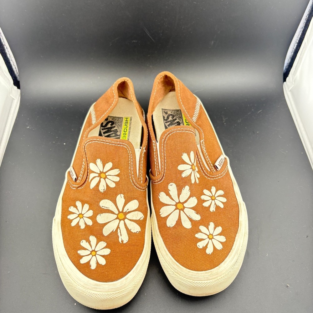 Vans Brown Slip-On Sneakers with White Daisy Print - Picture 3 of 10